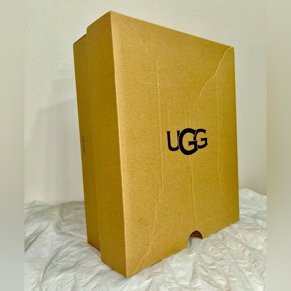 UGG Box 2 pc Empty Shoes Gift Storage Replacement mini boots booties - Picture 1 of 5